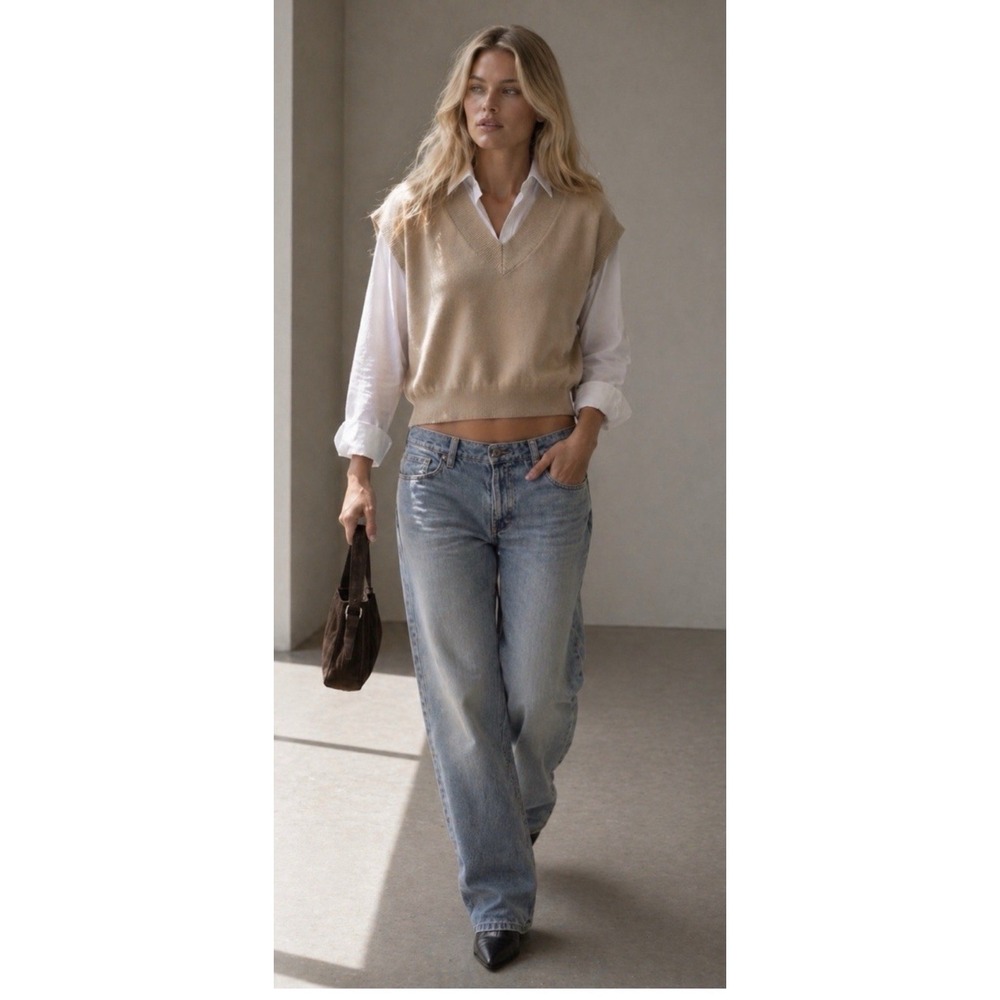 Anthropologie Maeve chic beige V-neck sweater vest Textured Knit Pattern Small